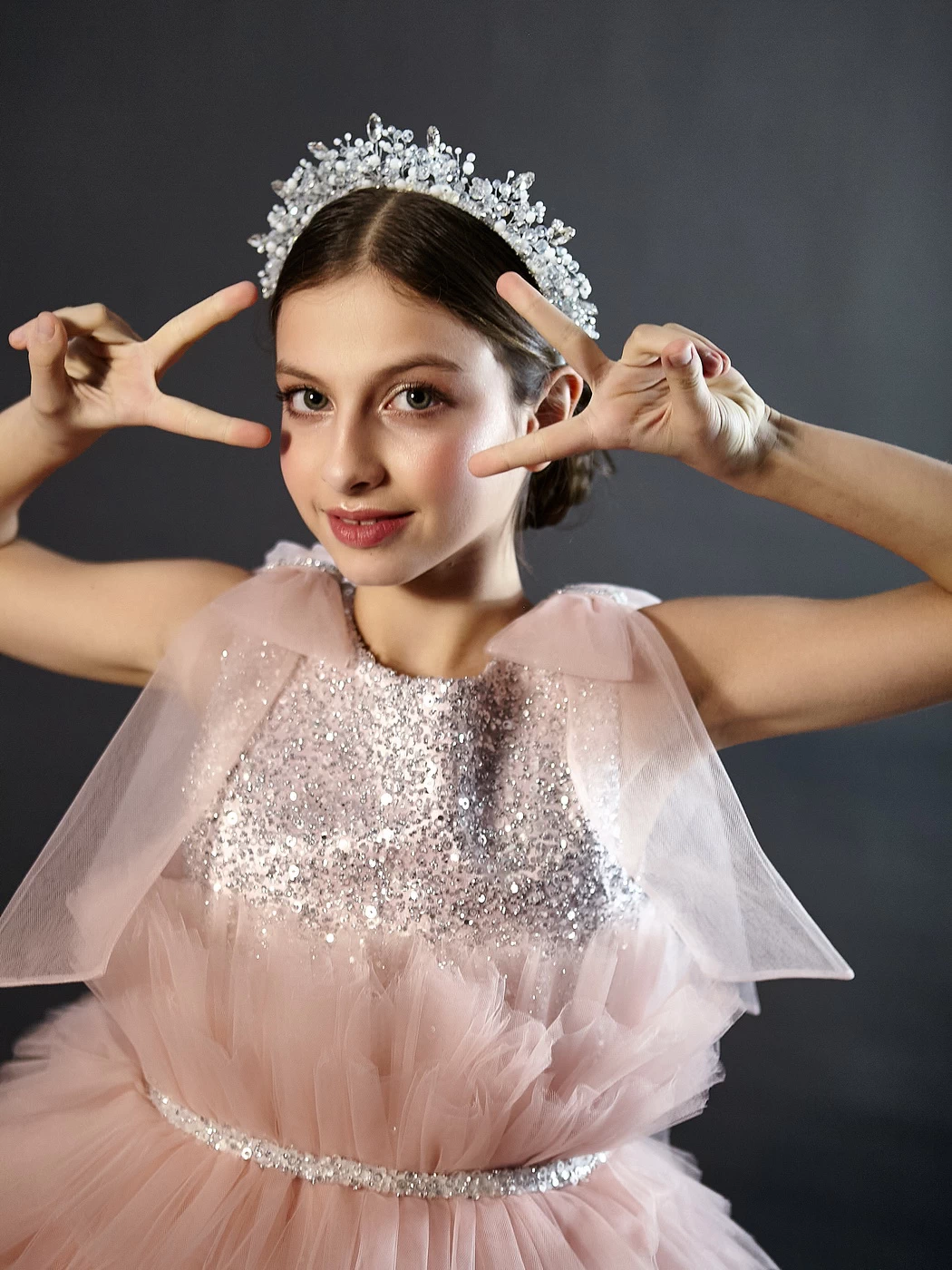 Платье для девочки нарядное Di-004 Di-kids-couture.ru (Ди Кидс Кутюр) купить, заказать, пошить на заказ на фотосессию, праздник, выпускной бал, день рождения  фото-019.webp